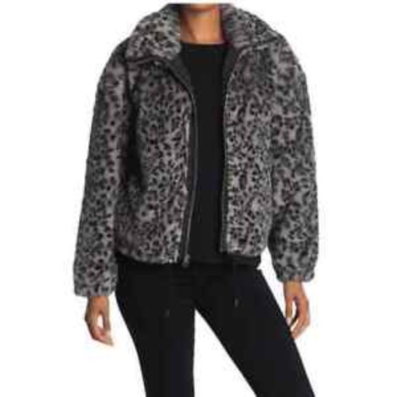 Lucky Brand Tops - Lucky Brand Leopard Sweatshirt